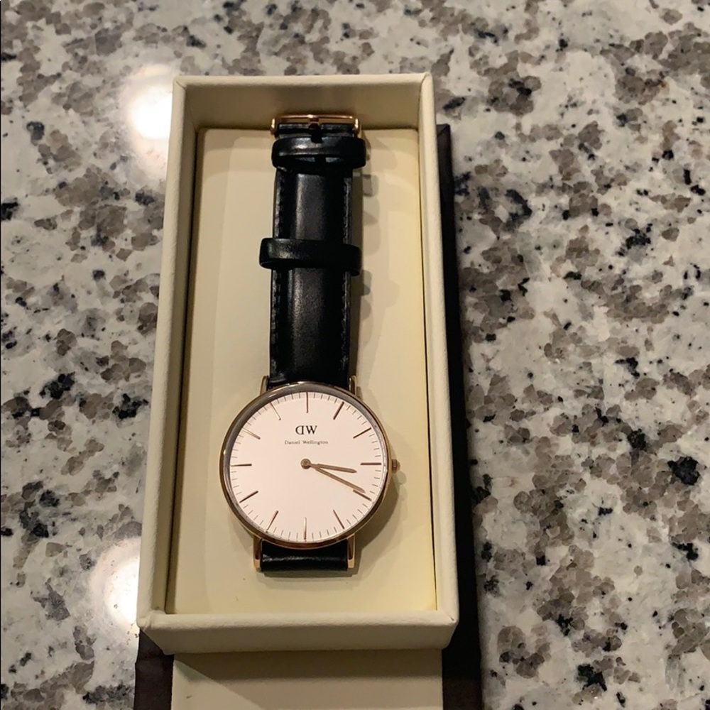 Never worn Daniel Wellington watch ❤️🔥